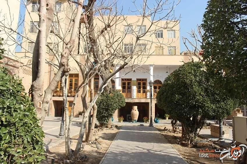 خانه دبیرالملک، عمارتی اروپایی در عودلاجان تهران!